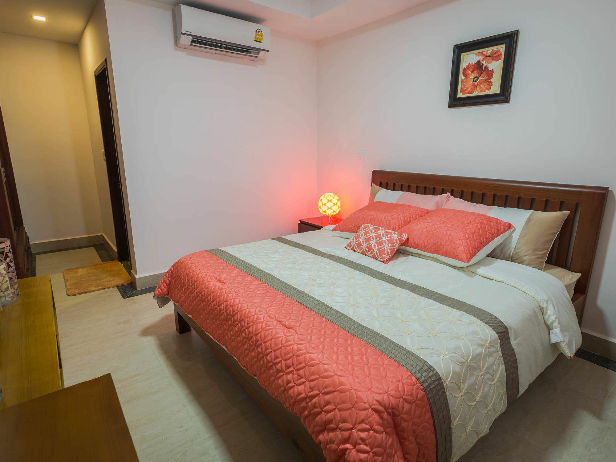 Mekongview 2 Condotel Phnom Penh Exterior foto